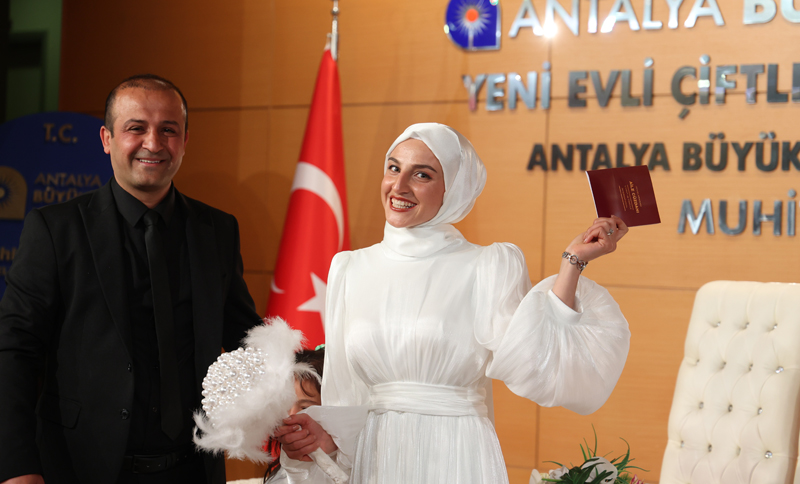 Antalya Büyükşehir Belediyesi nikah salonunda “05.05.2025” yoğunluğu