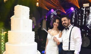 Shenis &Turgay Saka’dan Denizim Park’ta Party Konseptli Görkemli Törenle Evlendiler!